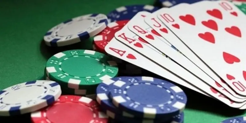 Các tính năng cơ bản của game bài tá lả